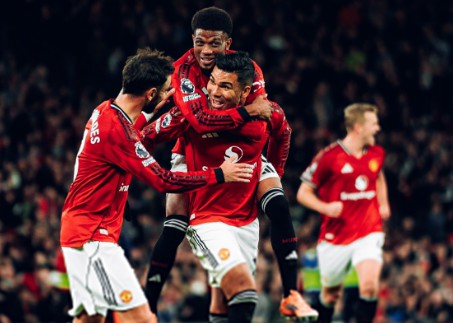 Sau 7 năm! Casemiro một lần nữa chuyền bóng và sút ở giải VĐQG, lần gần nhất là khi anh còn khoác áo Real Madrid