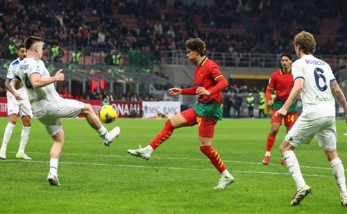 AC Milan đấu với Lazio