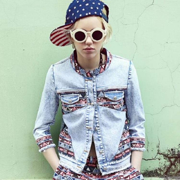 6686体育铁牌作者Walter