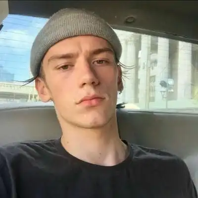 6686体育签约作者空白格