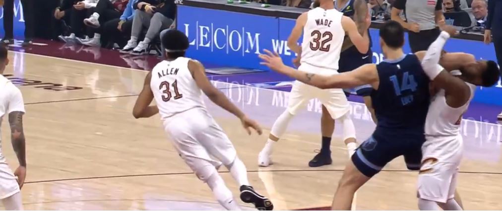 Jaren Jackson Jr. ghi 10 điểm trong hiệp 1, Grizzlies dẫn trước Cavaliers 4 điểm