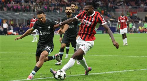 AC Milan đấu với Liverpool