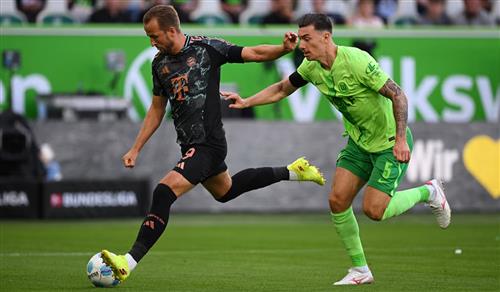 Wolfsburg đấu với Bayern Munich