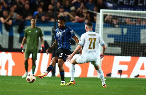Atalanta đấu với Marseille