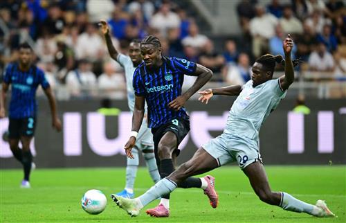 Inter Milan đấu với Udinese
