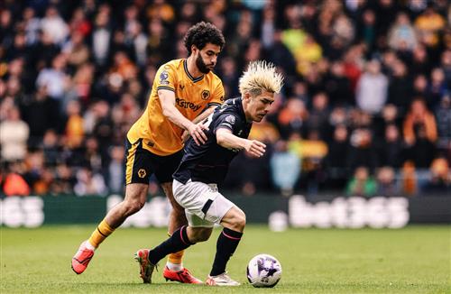 Wolves vs Thị trấn Luton