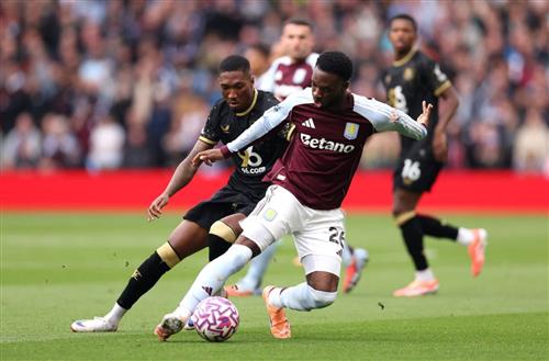 Aston Villa đấu với Burnley