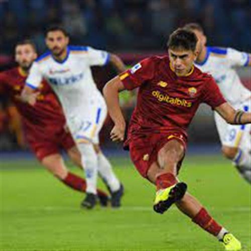 Lecce đấu với Roma