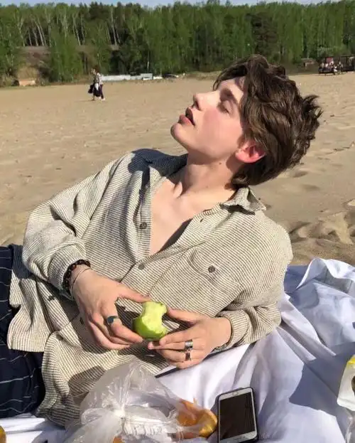 6686体育金牌作者Fred