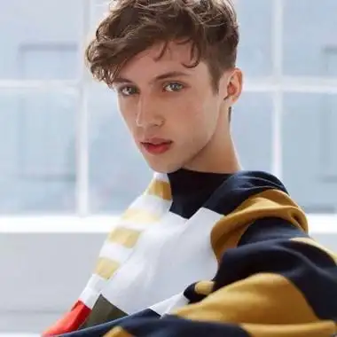 6686体育铜牌作者Xanthe