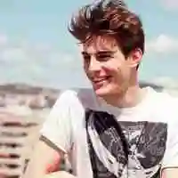 6686体育铁牌作者Nyla