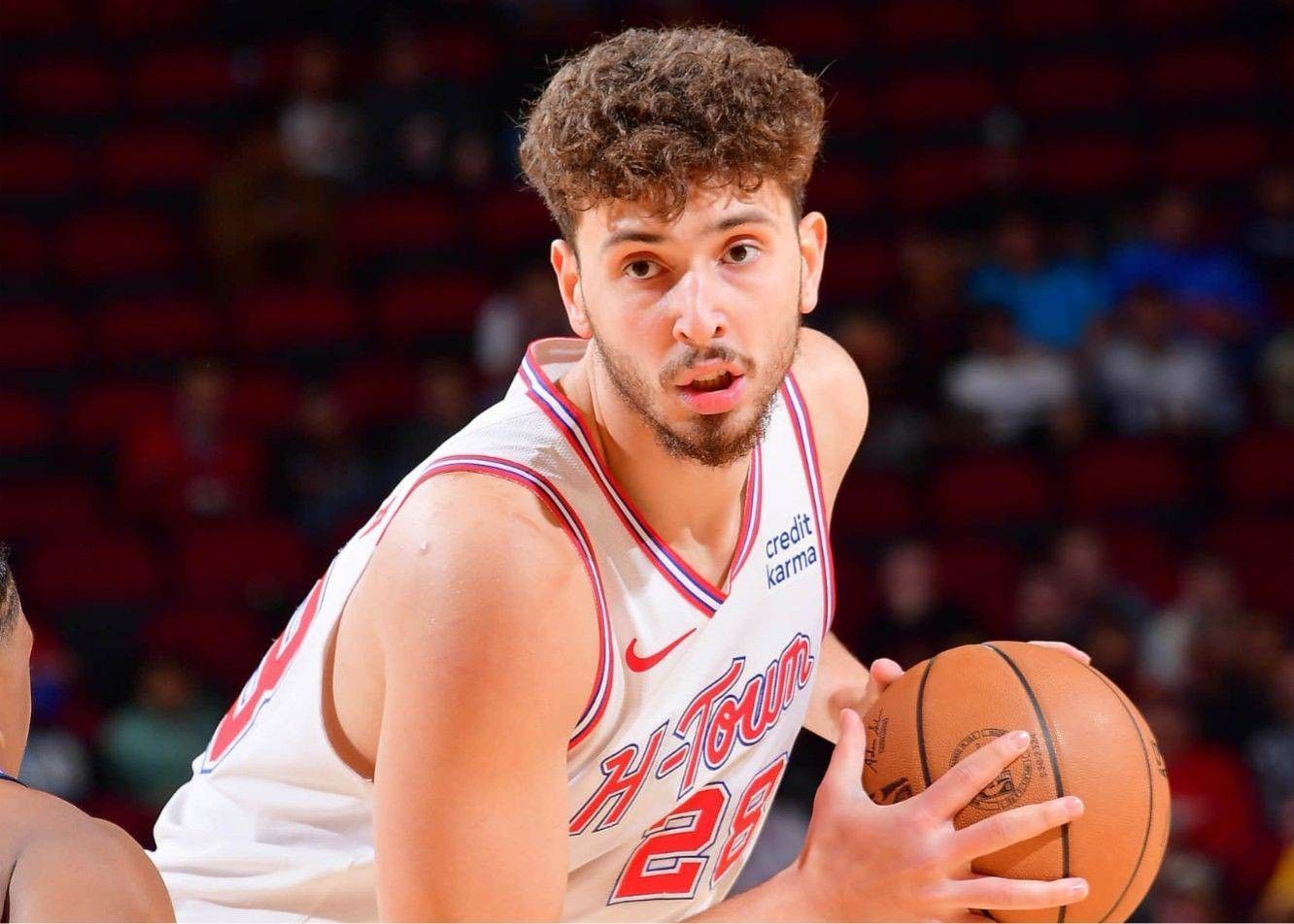 Tình trạng cạnh tranh kém! Shen Jing ghi 17 điểm và 7 đường kiến tạo cho 5/18 bàn thắng, nhưng bàn gỡ hòa đã bị cản phá.