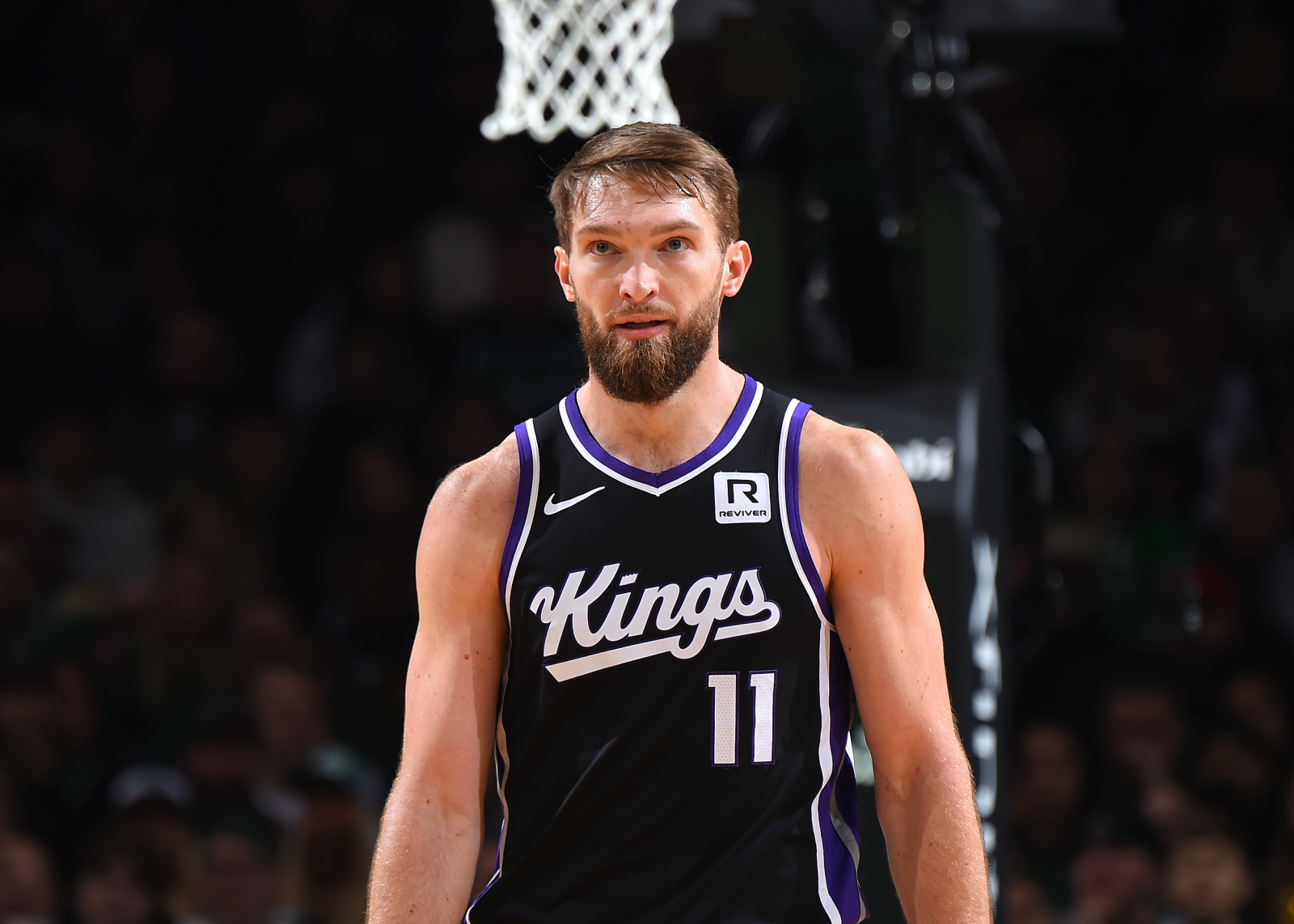 Sabonis ghi bàn 34 + 11 từ trên không, ghi 24 điểm trong hiệp một và không thể ngăn cản Kings tấn công trong hiệp cuối cùng.